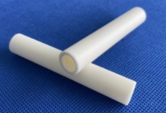 How is the surface roughness of alumina ceramics achieved?