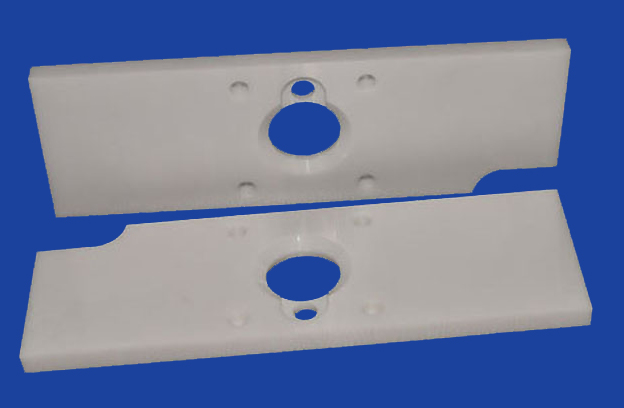 Machinable ceramic plate